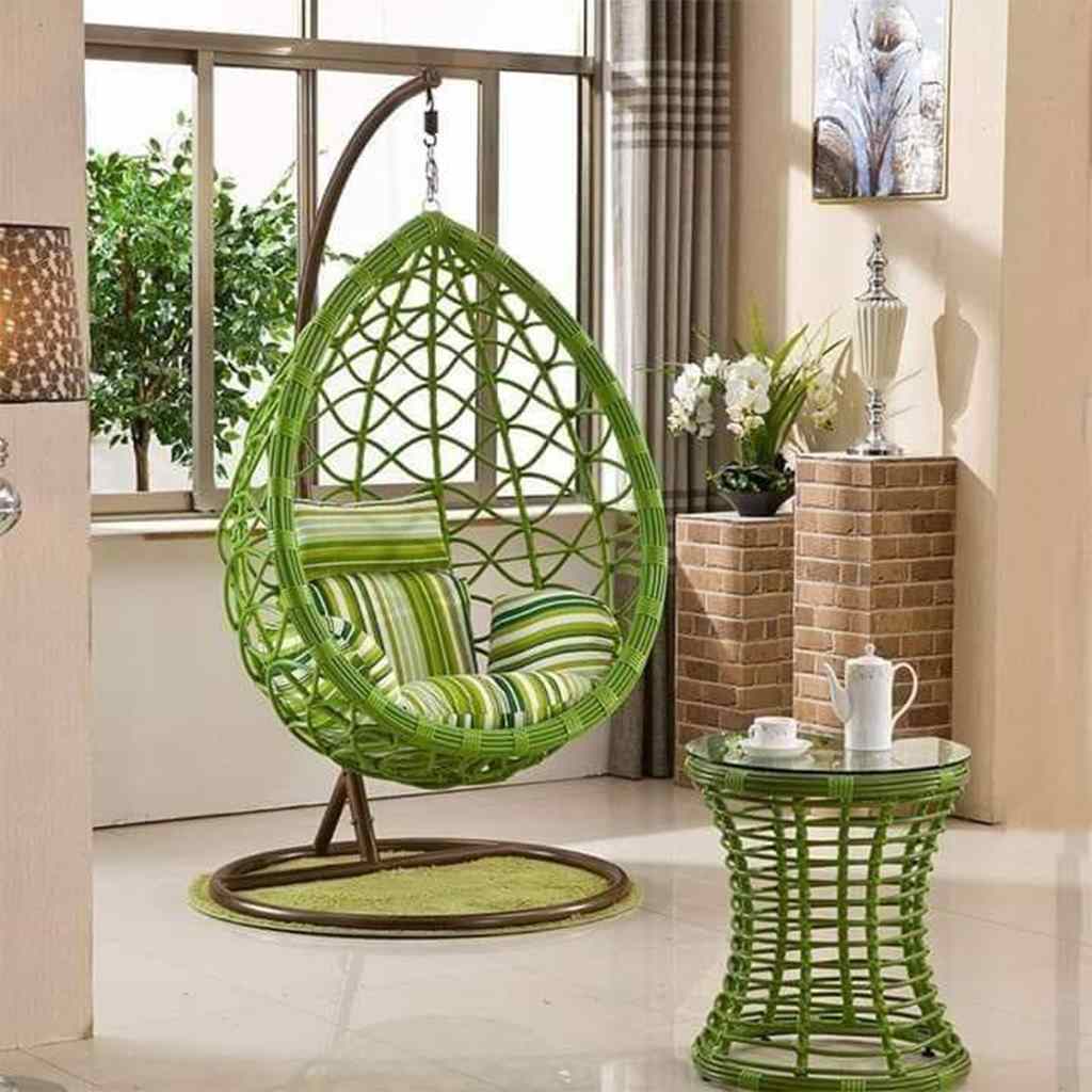 Hanging chair - green and brown مرجيحة معلقة باللون الأخضر والبني من قماش جاكوار بتصميم عصري أنيق - الصورة 1