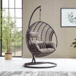 كرسي مرجيحة راتان أنيق ومريح بلون بني فاخر – من Shamasy