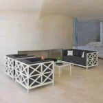 ركنه حديد مودرن باللون الأبيض والأسود ضمن مجموعة اثاث معدني أنيق