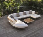 ركنه حديد رمادي أنيقة ضمن طقم اثاث خارجي مودرن مقاوم للصدأ