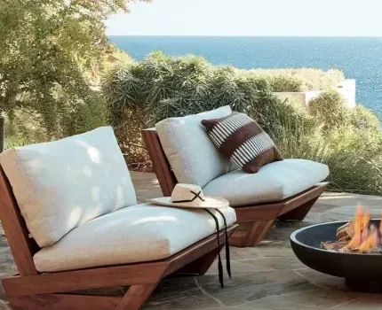 كراسي حديقة خشب موسكي بني وسط مع قماش بيج