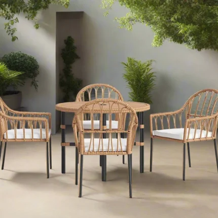 كراسي سفرة مودرن طقم رتان بيج مع ترابيزة أنيقة مقاومة للصدأ