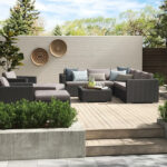 ⁦جلسات خارجية للمنازل من رتان بيور باللون الأسود والذهبي – أثاث خارجي عصري⁩ - الصورة ⁦8⁩