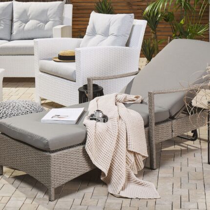 شازلونج بحر بلاستيك